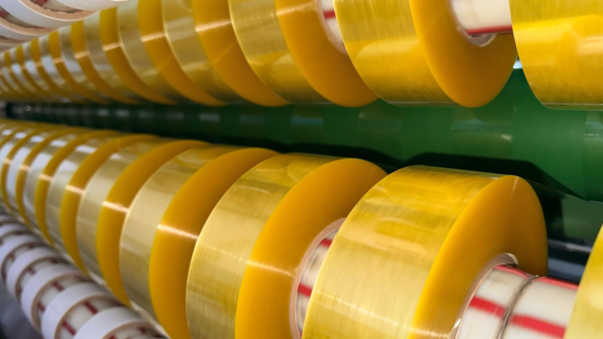 Yapışqan Lent İstehsalı